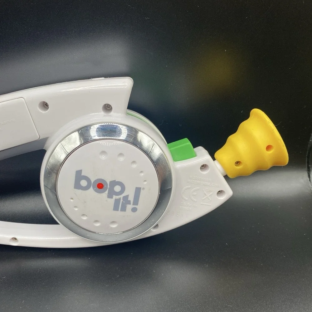 Hasbro bop it
